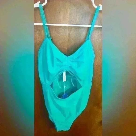CUPSHE one piece swimsuit NEW WITH TAGS - Picture 1 of 4